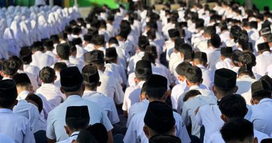 Masuk Sekolah Perdana, Kepala Madrasah MTs Negeri Pematangsiantar Tegaskan Disiplin dan Kepedulian Lingkungan